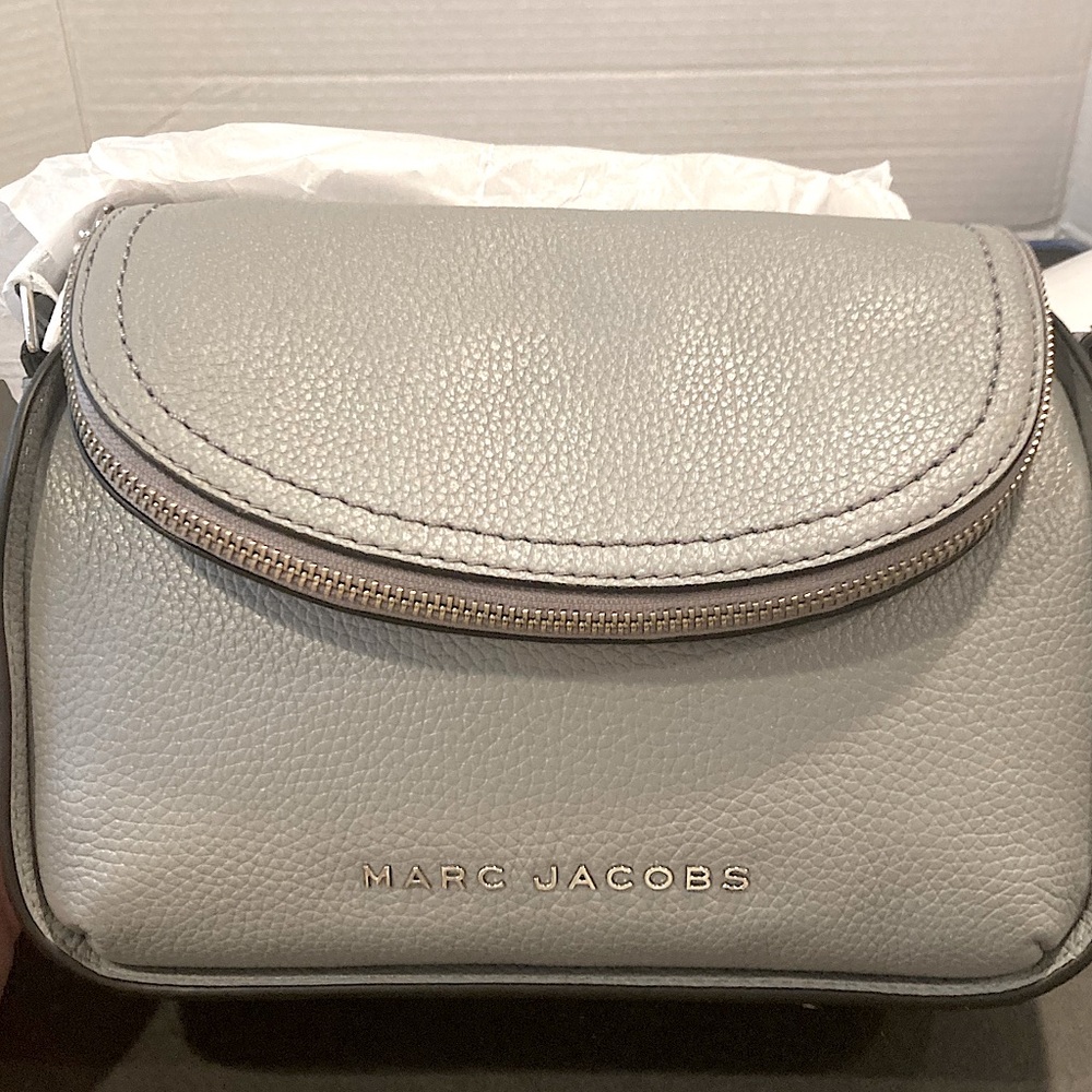 Marc Jacobs mini messenger bag - NWT - Rare color!  MSRP $398